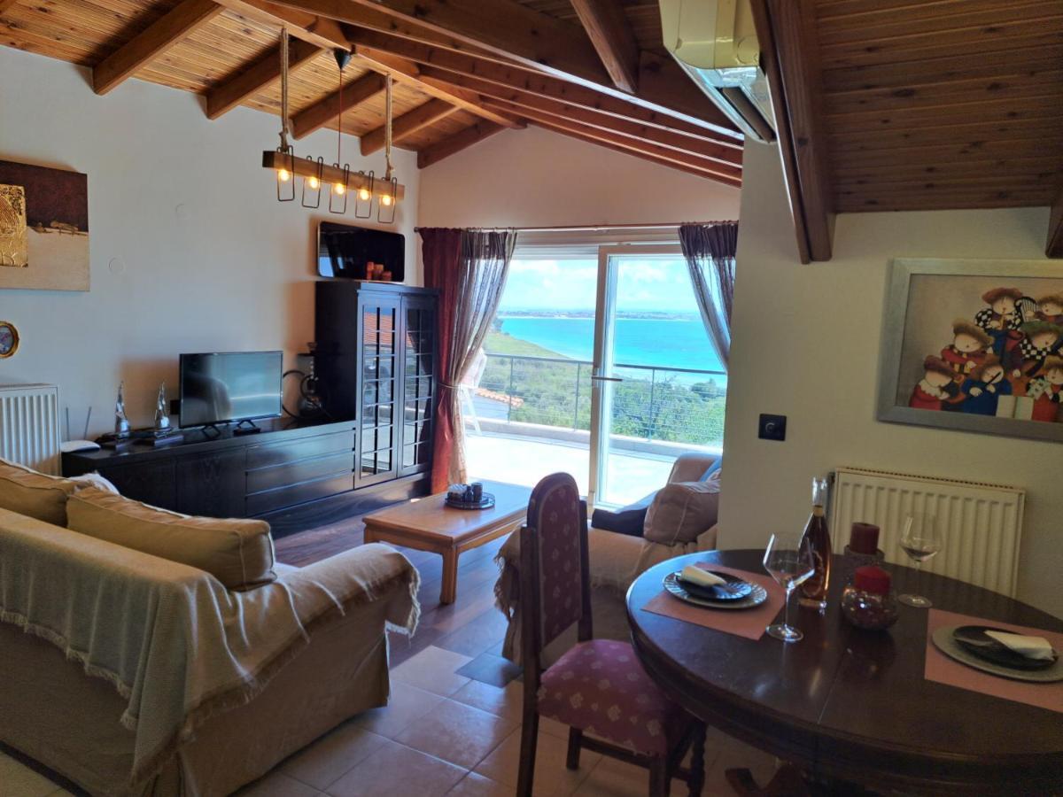 Attic Apartman Néa Mudaniá Kültér fotó